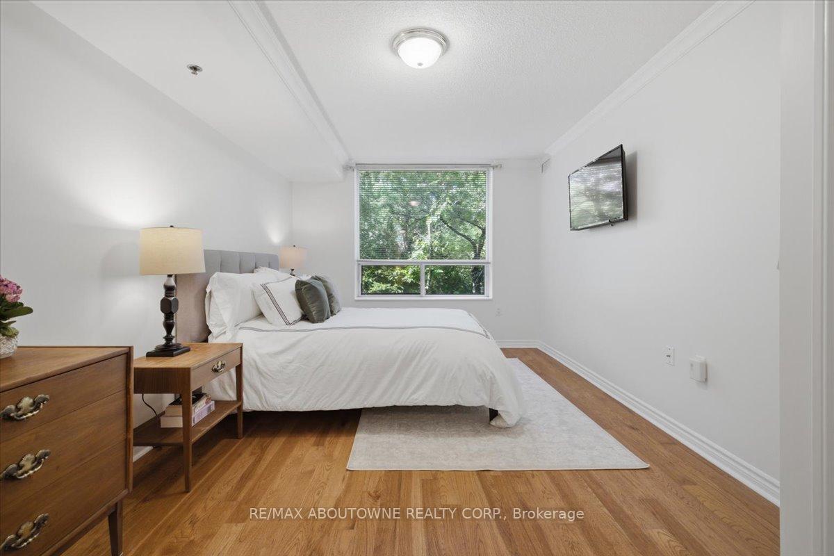 Photo 15 of Unit 1207, 100 Burloak Drive, Burlington, Appleby — HOMEH