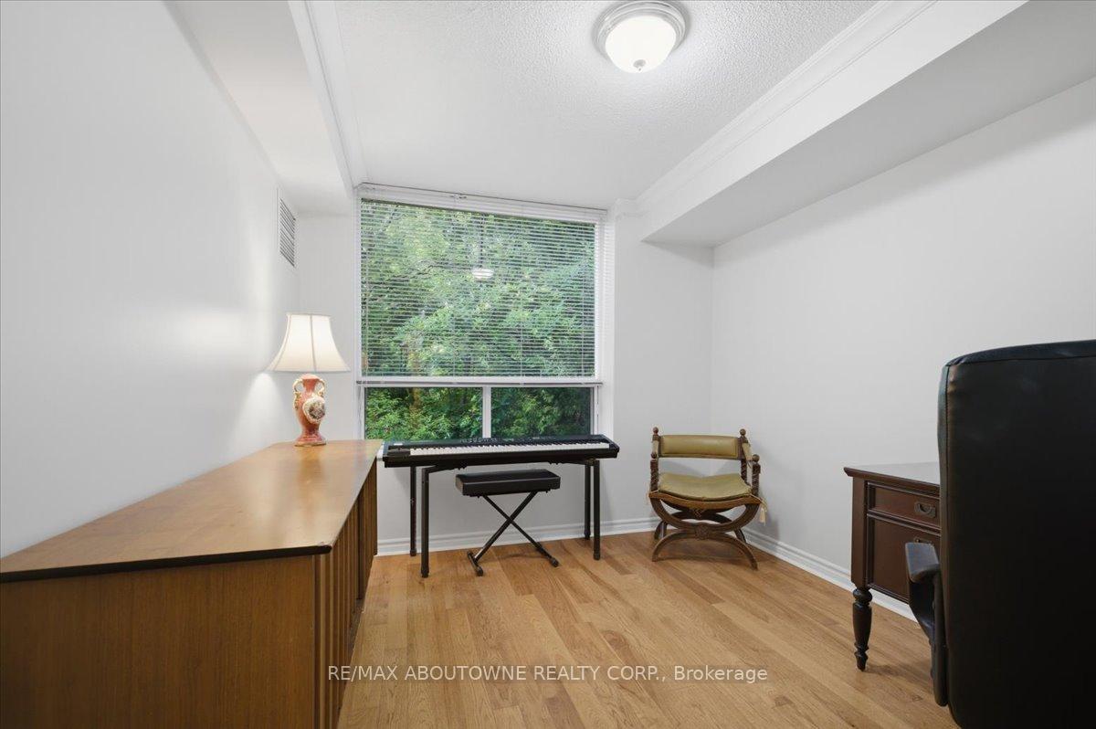 Photo 17 of Unit 1207, 100 Burloak Drive, Burlington, Appleby — HOMEH