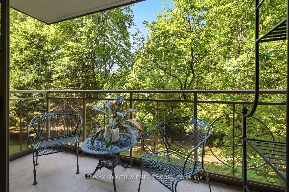 Photo 20 of Unit 1207, 100 Burloak Drive, Burlington, Appleby — HOMEH