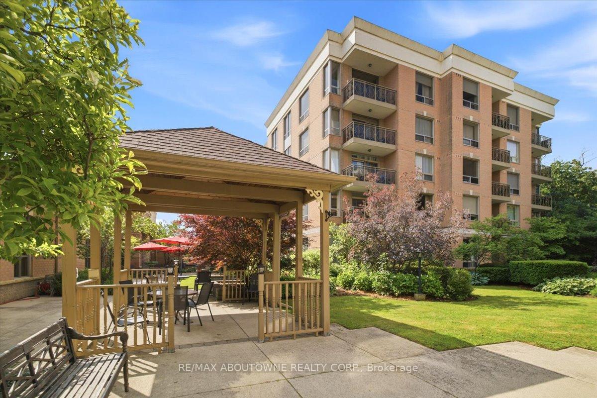 Photo 28 of Unit 1207, 100 Burloak Drive, Burlington, Appleby — HOMEH
