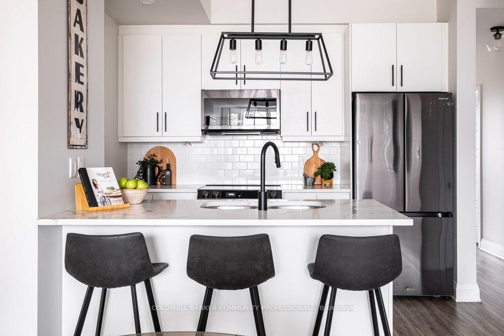 Photo 9 of Unit 202, 12 Blanshard Street, Hamilton, Kirkendall — HOMEH