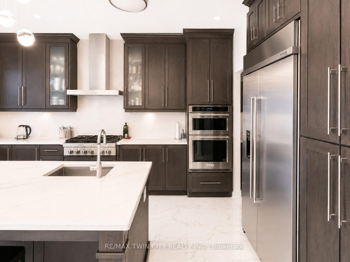 Photo 10 of 514 Bridgemill Crescent, Kitchener, Grand River South — HOMEH