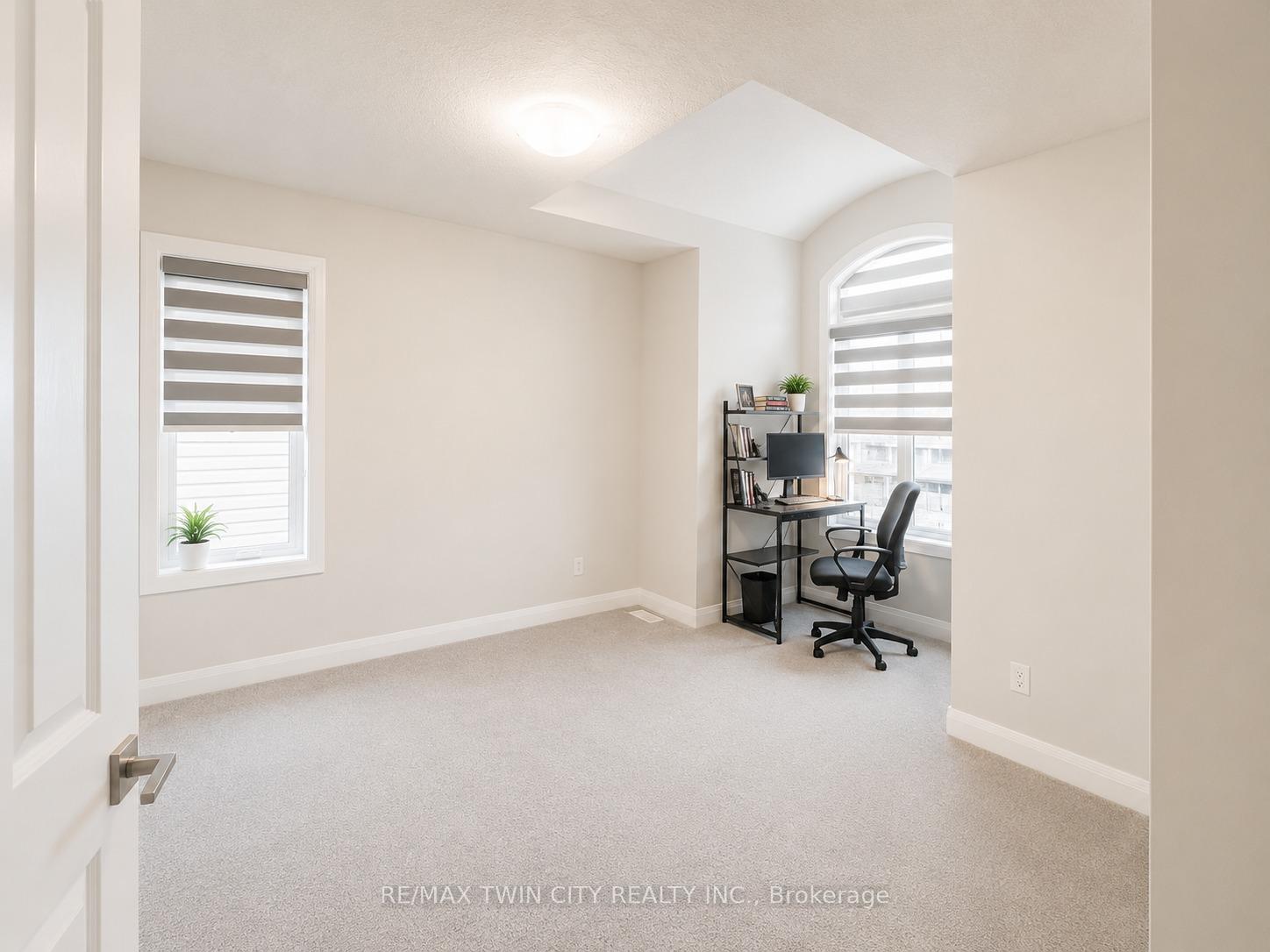 Photo 17 of 514 Bridgemill Crescent, Kitchener, Grand River South — HOMEH