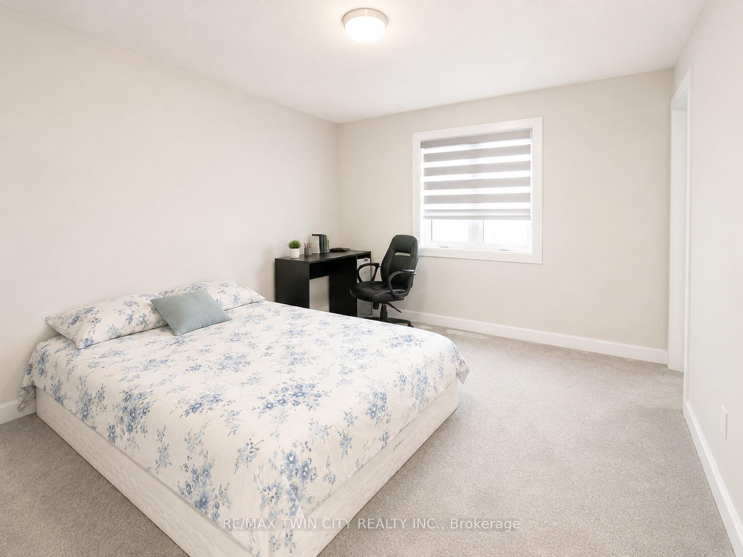 Photo 22 of 514 Bridgemill Crescent, Kitchener, Grand River South — HOMEH
