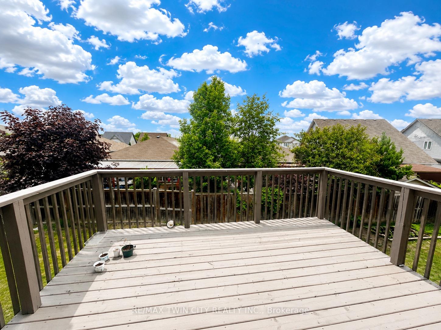 Photo 30 of 514 Bridgemill Crescent, Kitchener, Grand River South — HOMEH