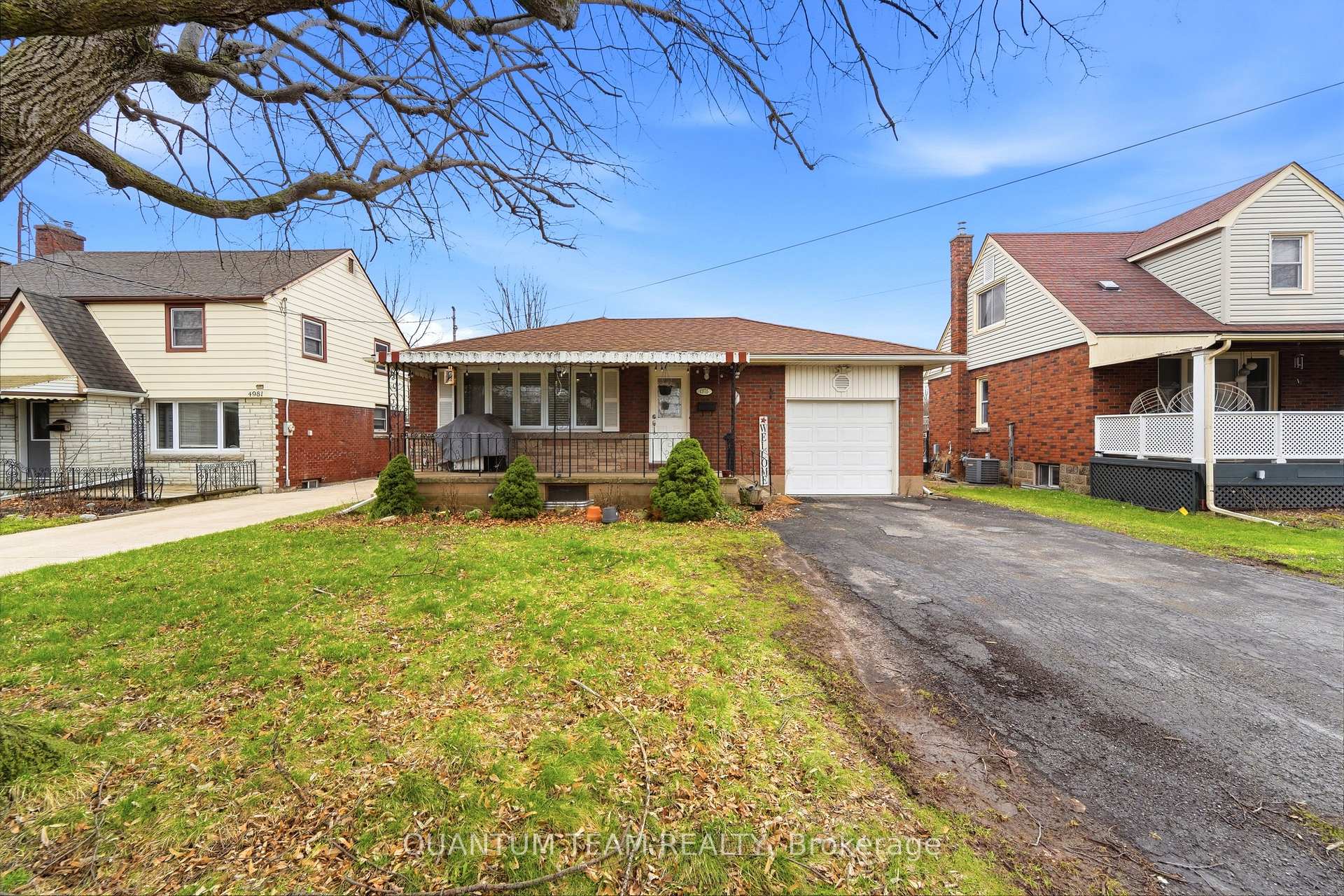 Photo 2 of 4975 Homewood Avenue, Niagara Falls, Cherrywood — HOMEH