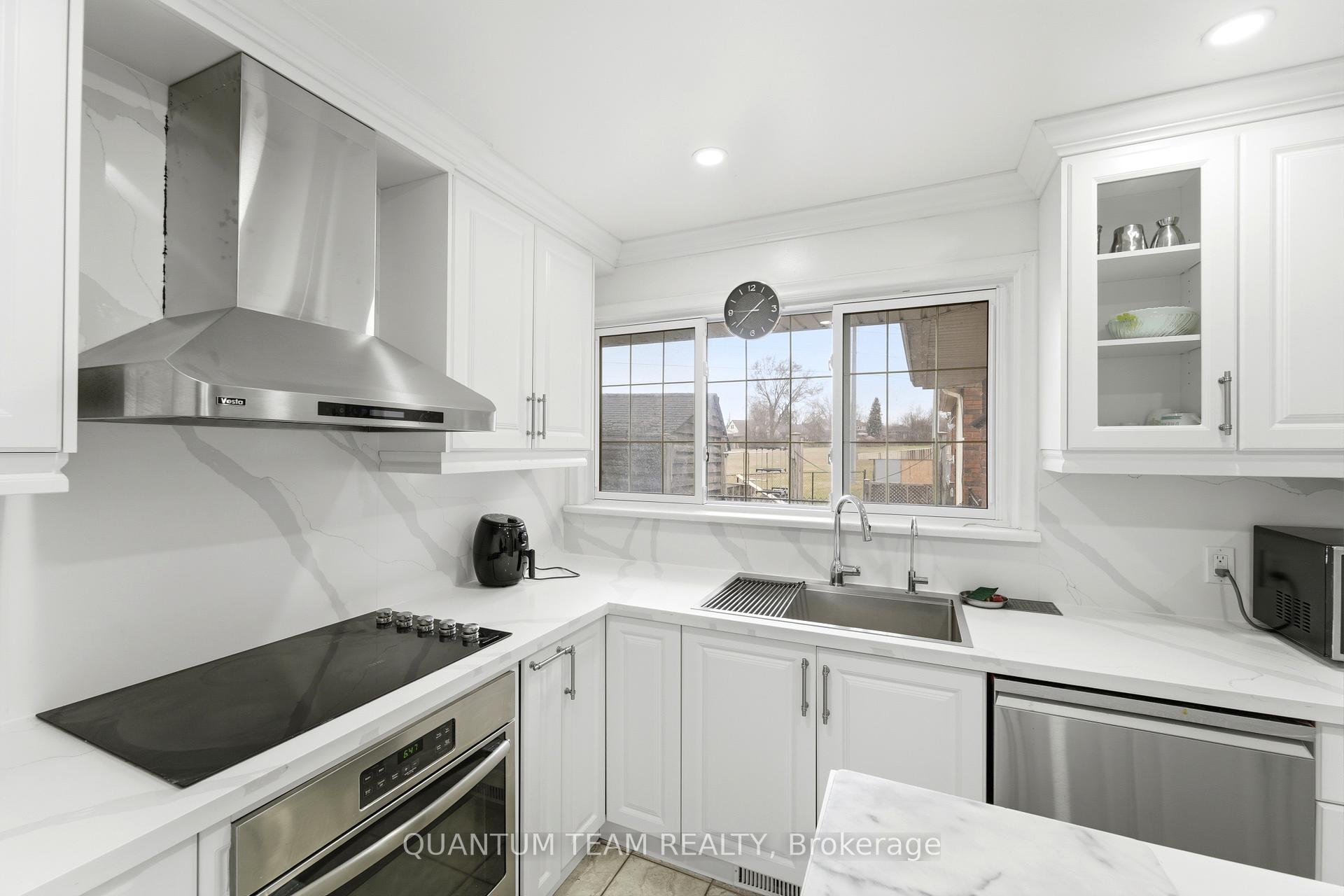 Photo 13 of 4975 Homewood Avenue, Niagara Falls, Cherrywood — HOMEH