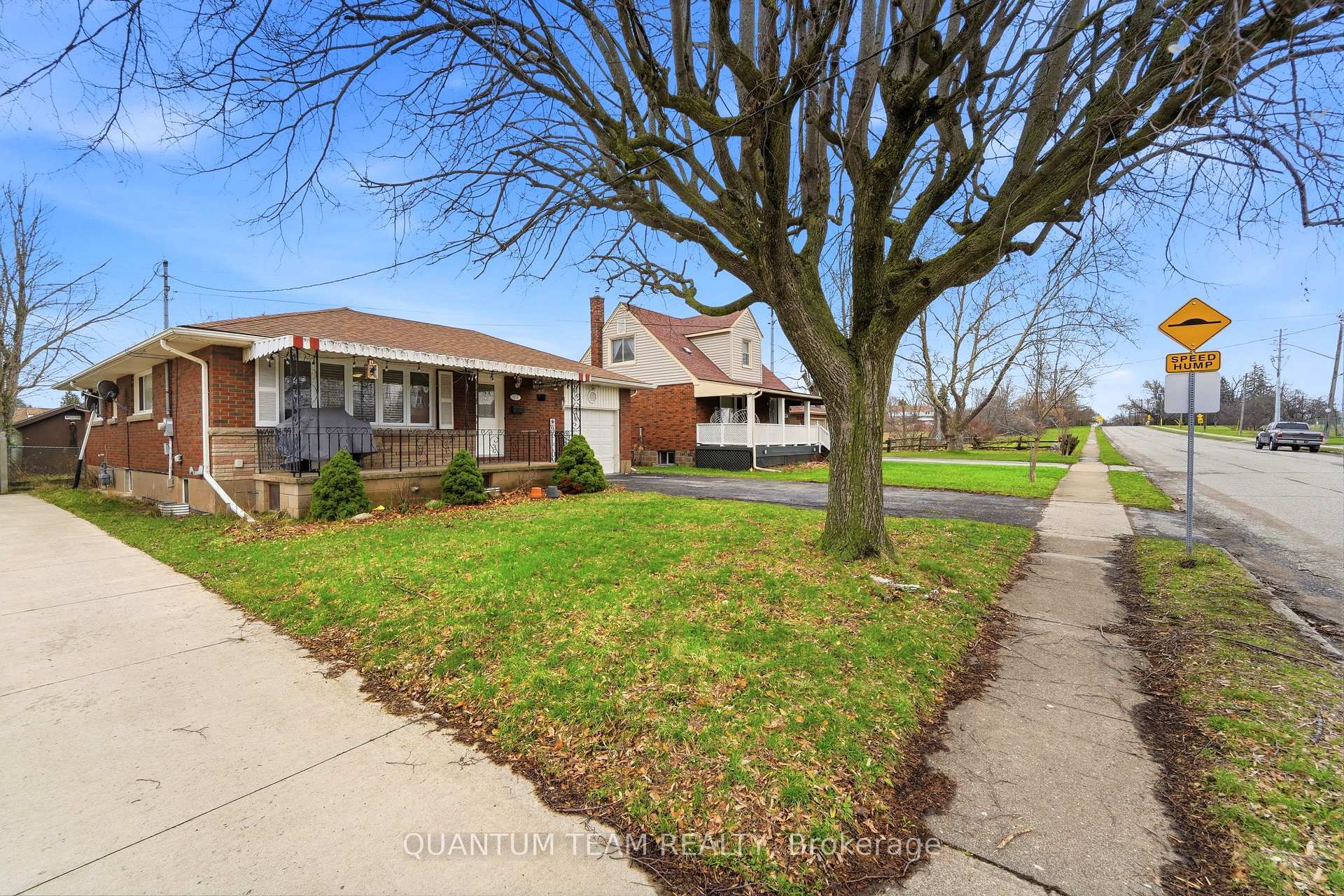 Photo 27 of 4975 Homewood Avenue, Niagara Falls, Cherrywood — HOMEH