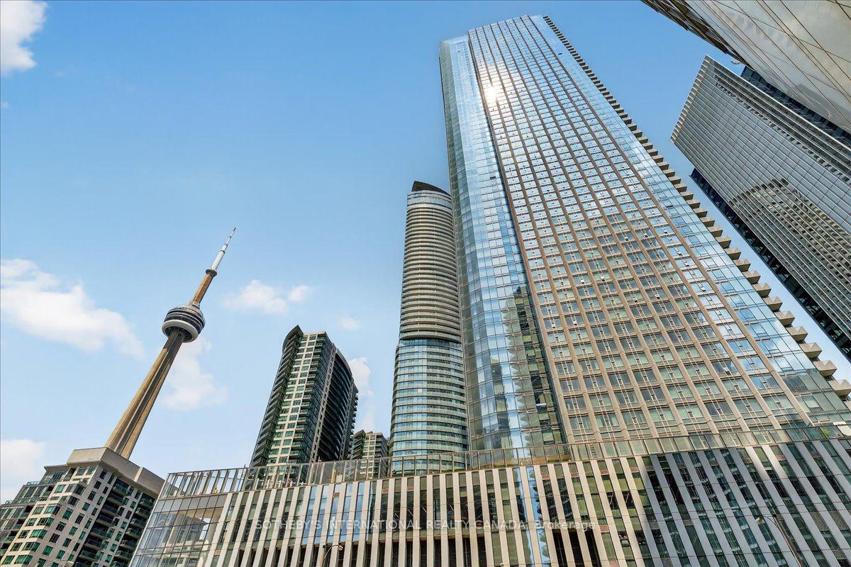 Photo 1 of Unit 2105, 10 York Street, Toronto, Waterfront Communities — HOMEH