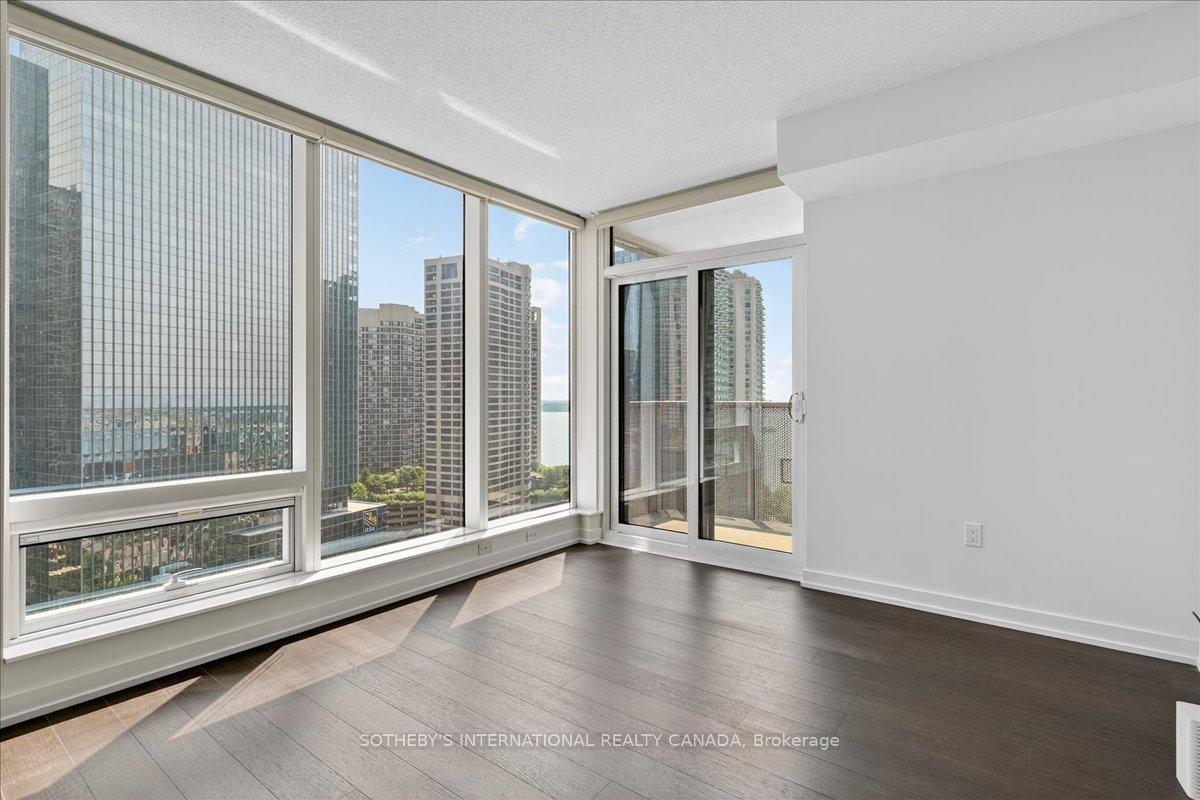 Photo 5 of Unit 2105, 10 York Street, Toronto, Waterfront Communities — HOMEH