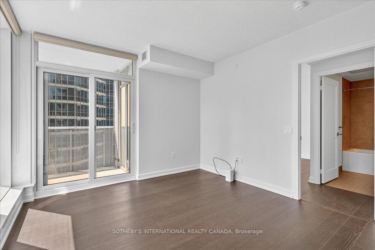 Photo 6 of Unit 2105, 10 York Street, Toronto, Waterfront Communities — HOMEH