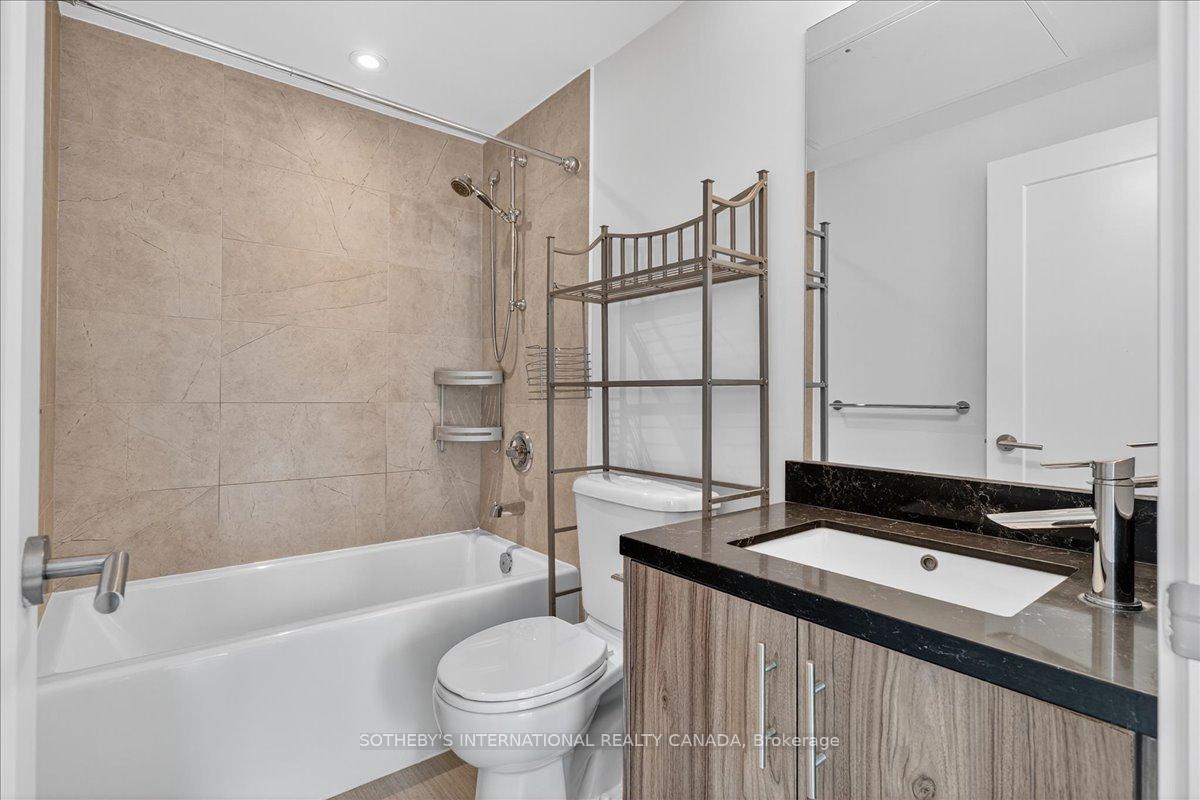 Photo 9 of Unit 2105, 10 York Street, Toronto, Waterfront Communities — HOMEH