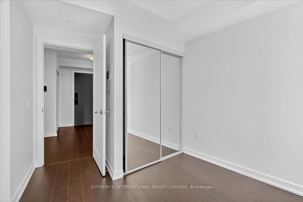 Photo 15 of Unit 2105, 10 York Street, Toronto, Waterfront Communities — HOMEH