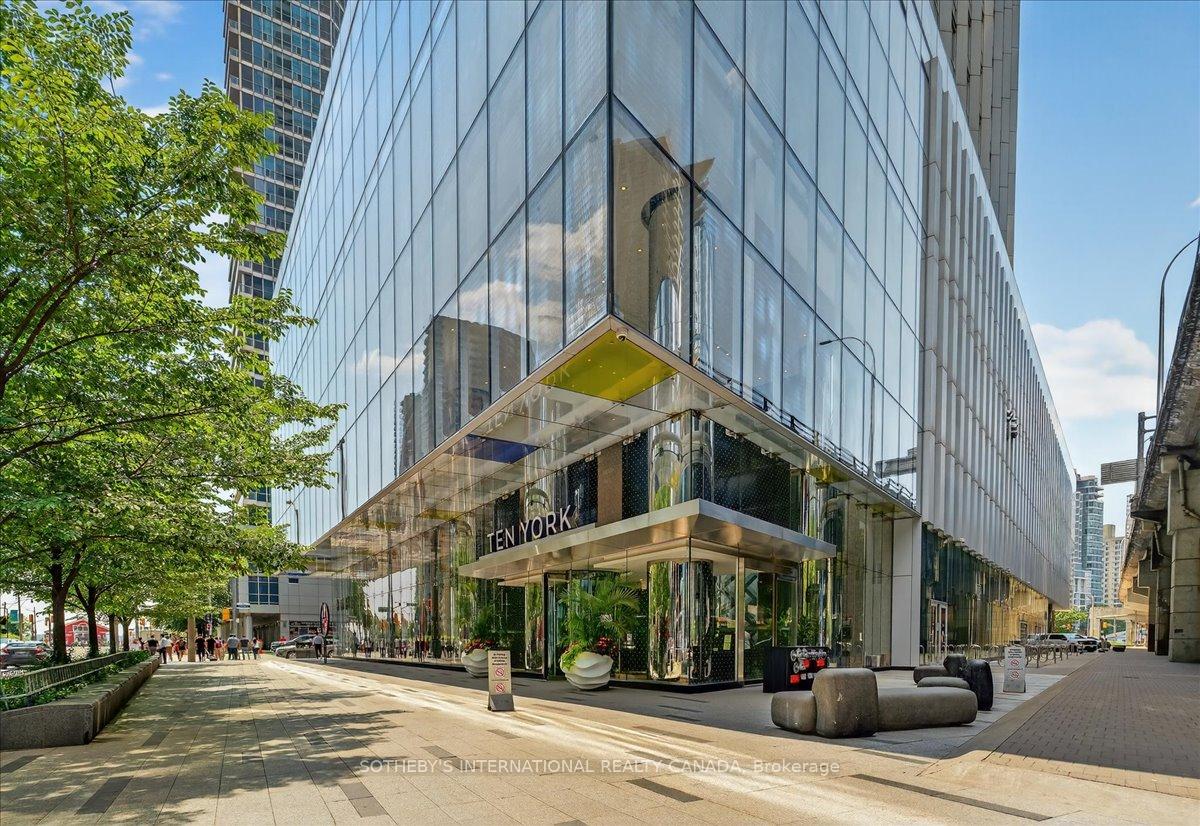 Photo 39 of Unit 2105, 10 York Street, Toronto, Waterfront Communities — HOMEH