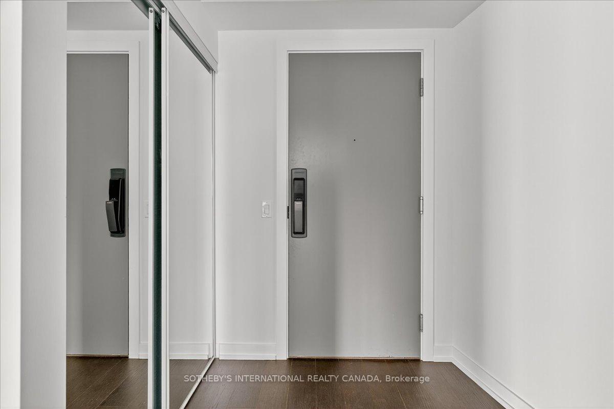 Photo 44 of Unit 2105, 10 York Street, Toronto, Waterfront Communities — HOMEH