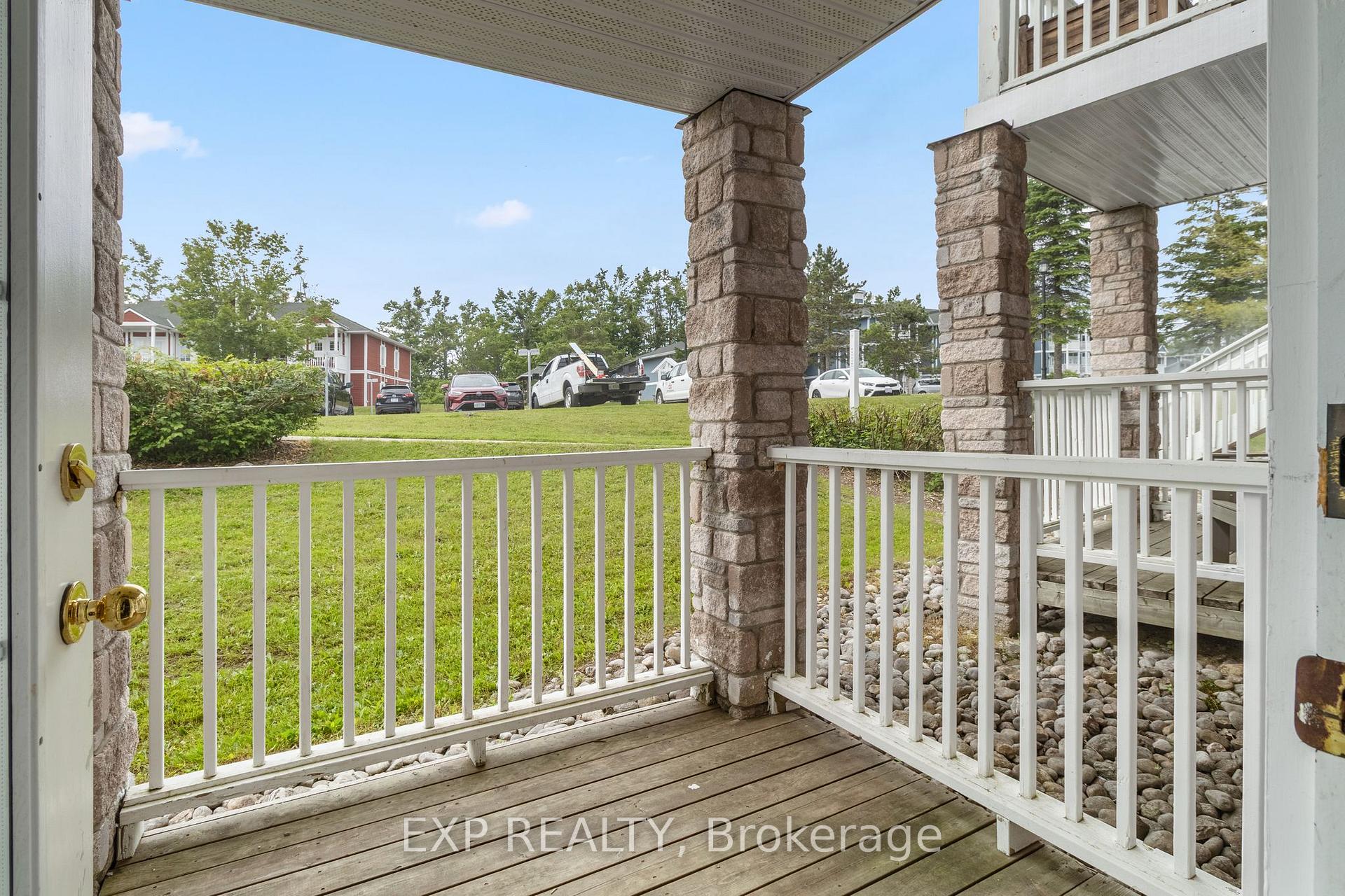 Photo 3 of Unit 2010/2011, 90 Highland Drive, Oro-Medonte, Horseshoe Valley — HOMEH