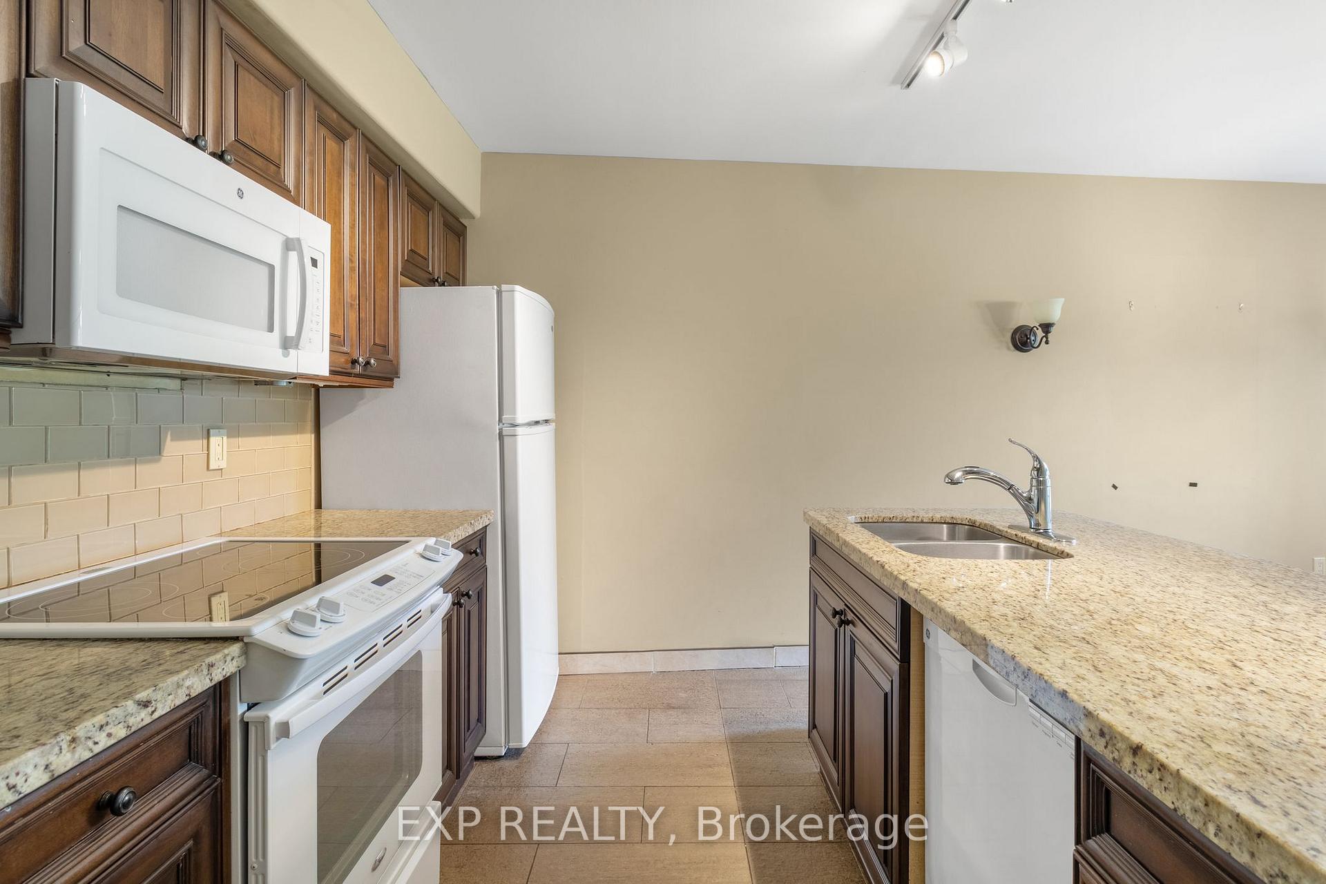 Photo 5 of Unit 2010/2011, 90 Highland Drive, Oro-Medonte, Horseshoe Valley — HOMEH