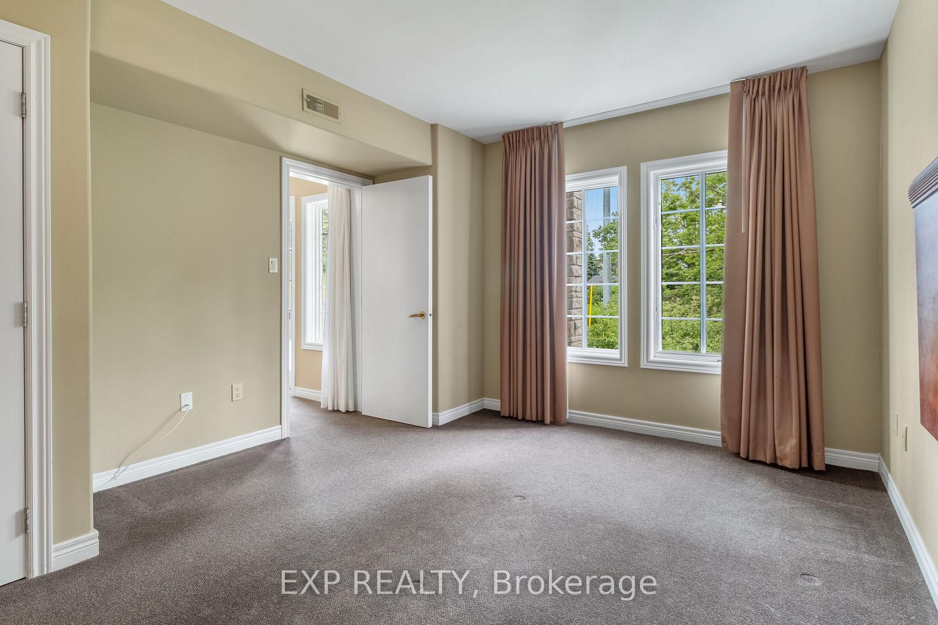 Photo 10 of Unit 2010/2011, 90 Highland Drive, Oro-Medonte, Horseshoe Valley — HOMEH