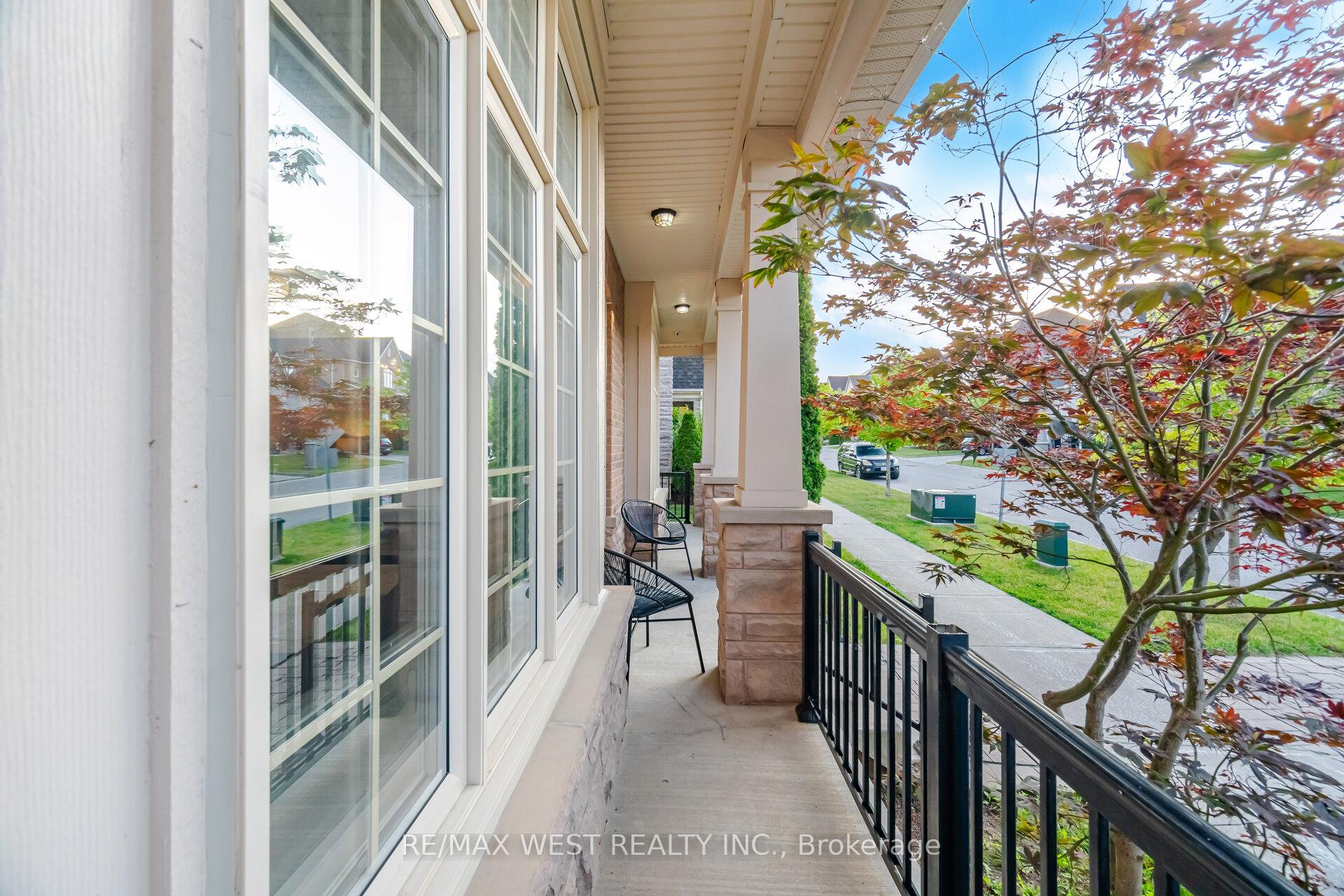 Photo 7 of 92 Glengordon Crescent, Markham, Angus Glen — HOMEH