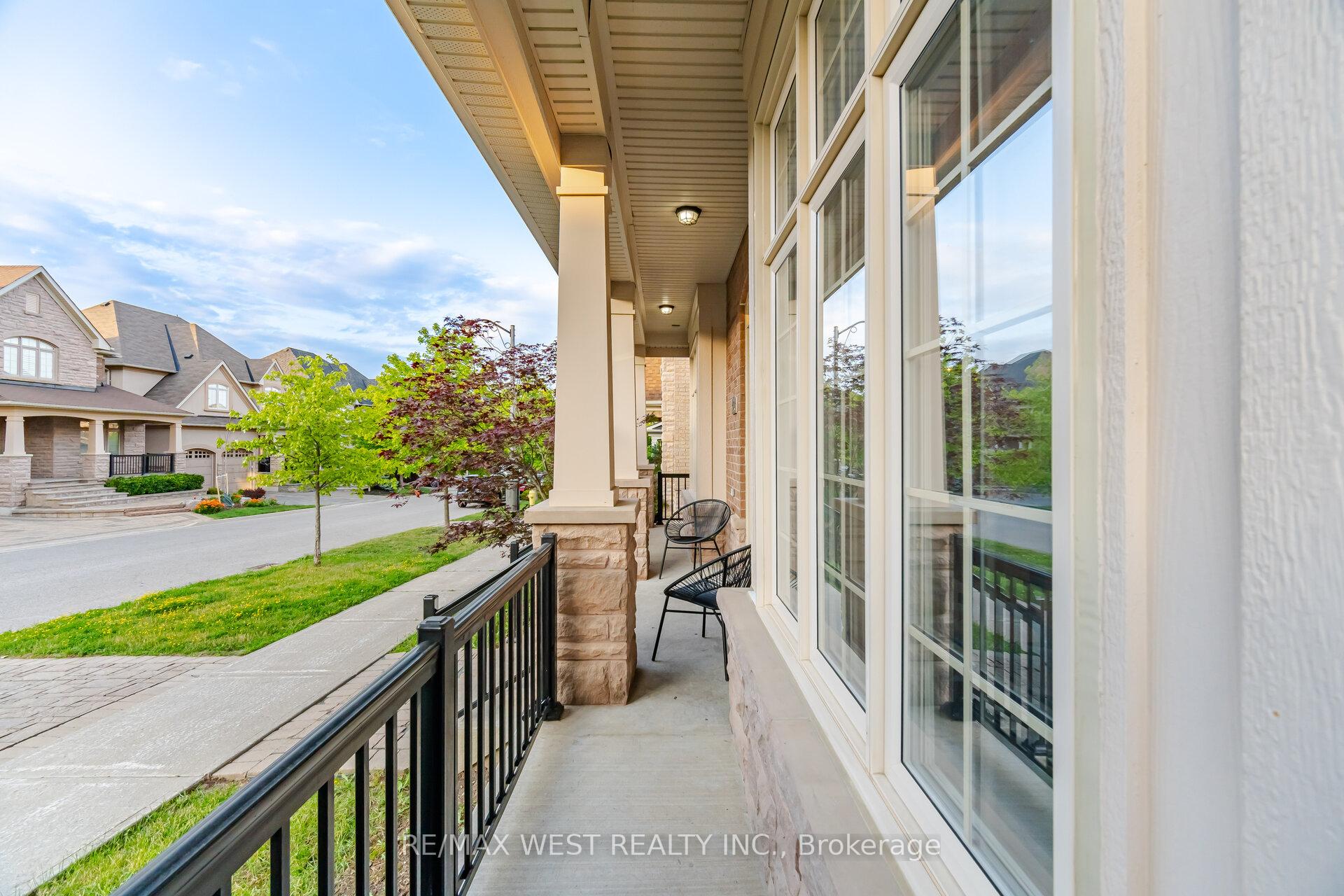 Photo 8 of 92 Glengordon Crescent, Markham, Angus Glen — HOMEH