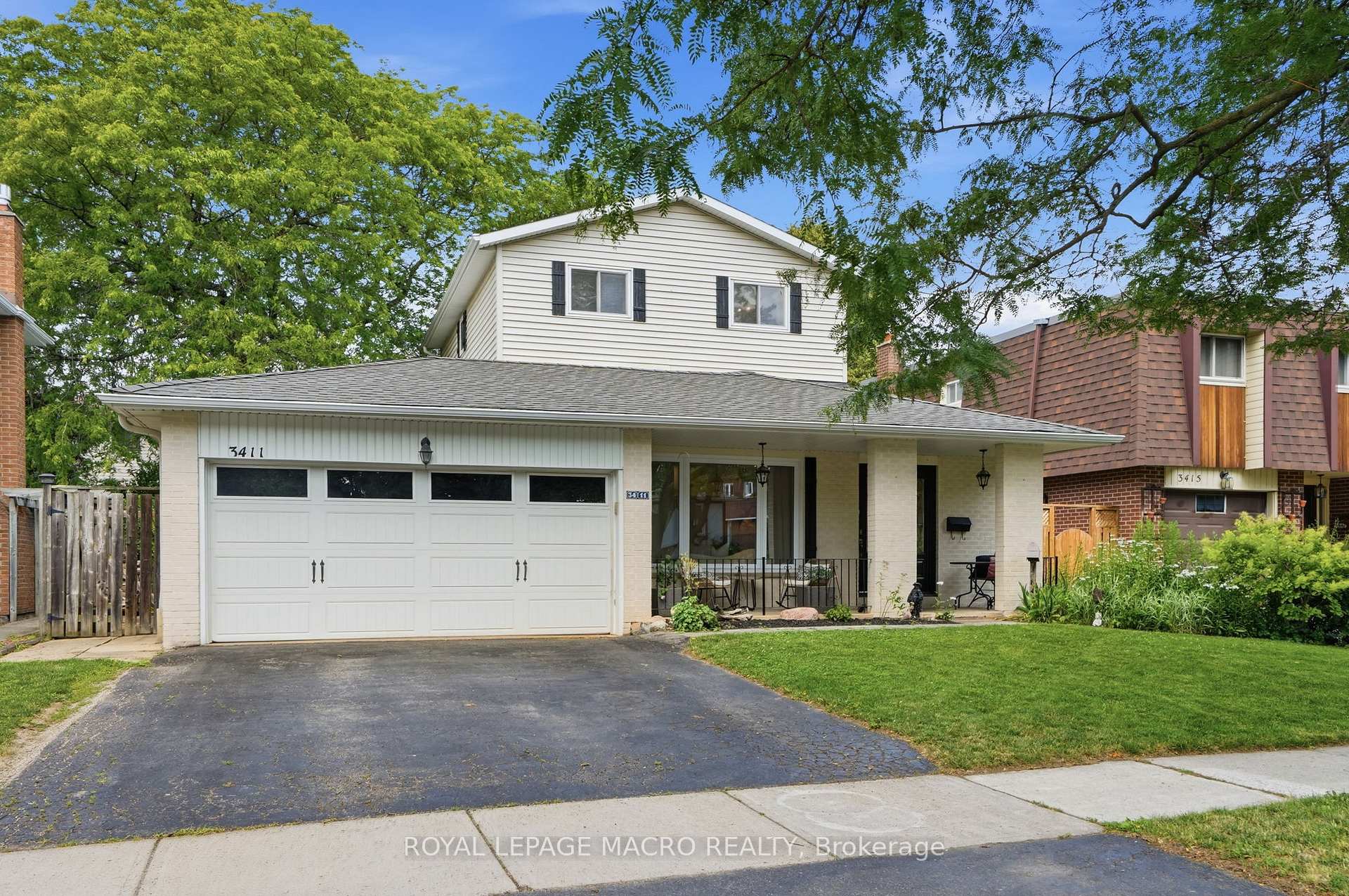 Photo 3 of 3411 Lansdown Drive, Burlington, Palmer — HOMEH