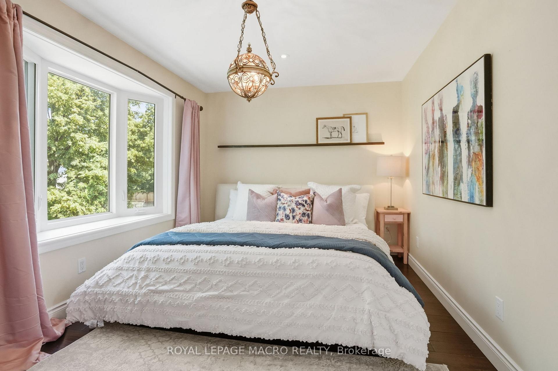 Photo 28 of 3411 Lansdown Drive, Burlington, Palmer — HOMEH