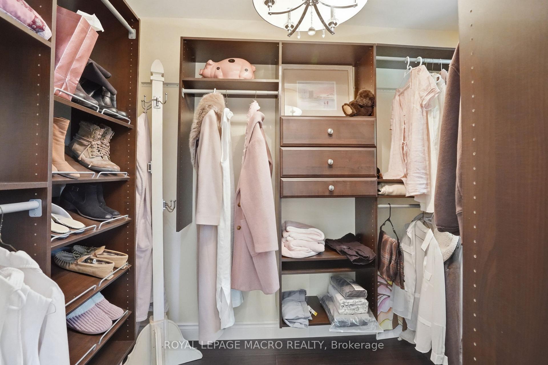 Photo 30 of 3411 Lansdown Drive, Burlington, Palmer — HOMEH