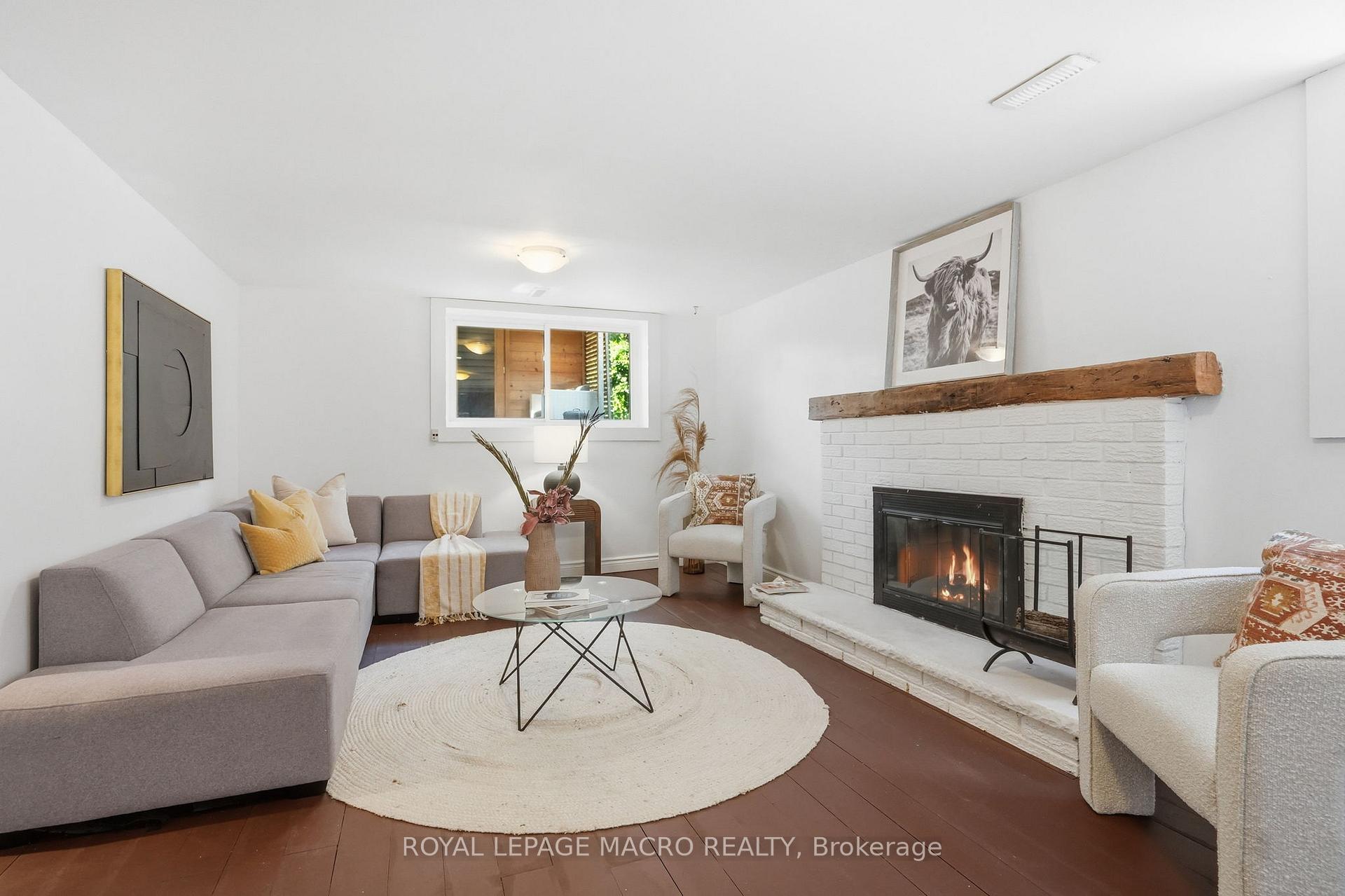 Photo 31 of 3411 Lansdown Drive, Burlington, Palmer — HOMEH