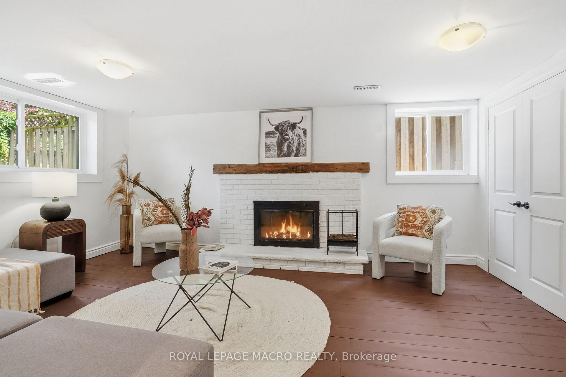 Photo 32 of 3411 Lansdown Drive, Burlington, Palmer — HOMEH