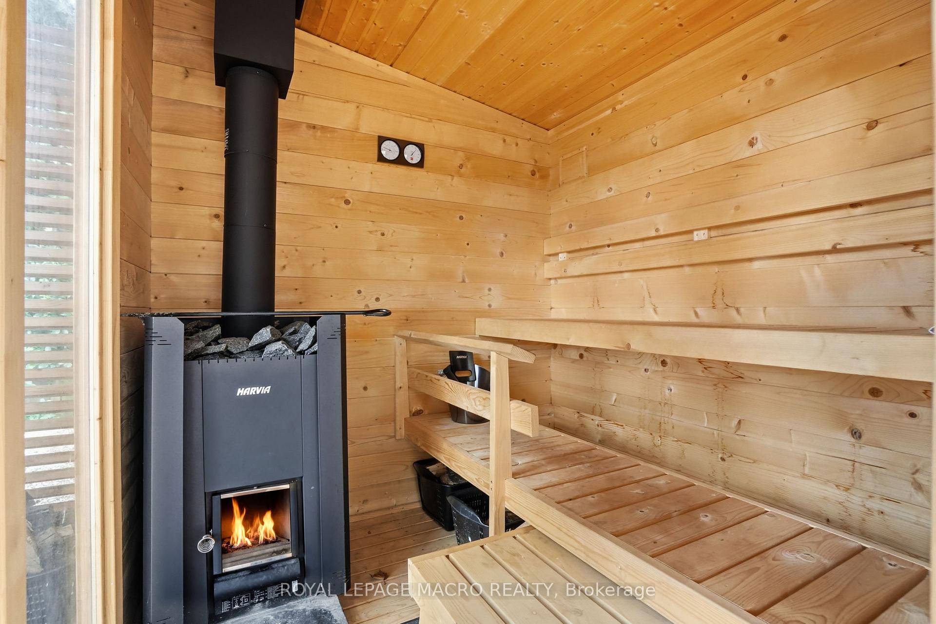 Photo 39 of 3411 Lansdown Drive, Burlington, Palmer — HOMEH