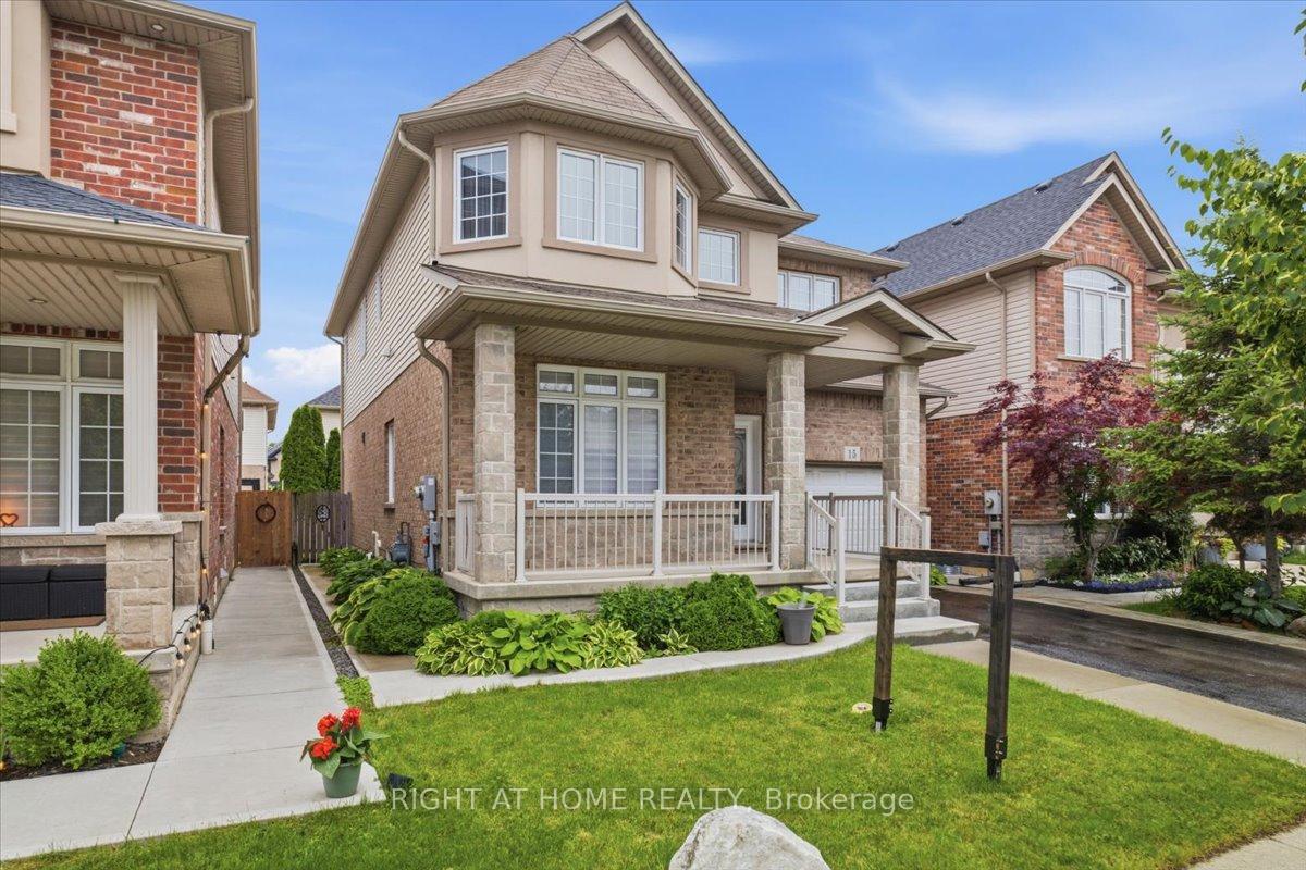 Photo 2 of 15 Willowbanks Terrace, Hamilton, Lakeshore — HOMEH