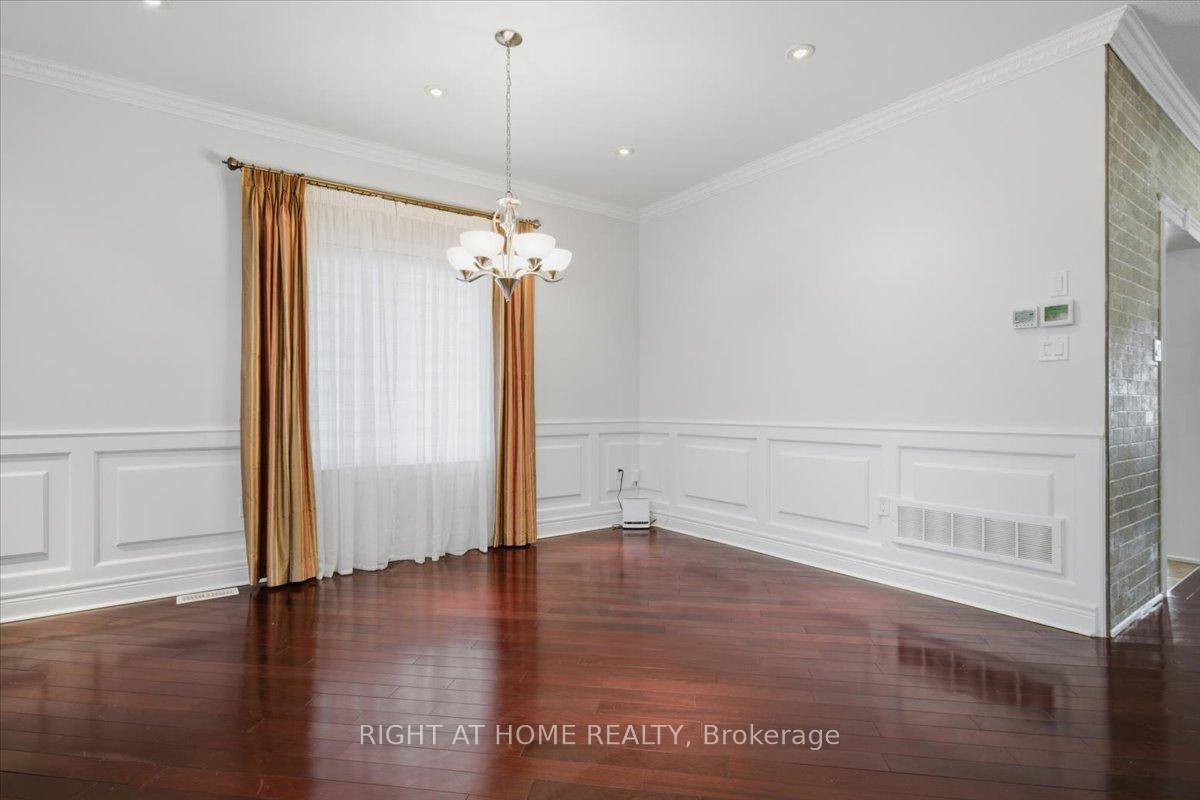 Photo 6 of 15 Willowbanks Terrace, Hamilton, Lakeshore — HOMEH