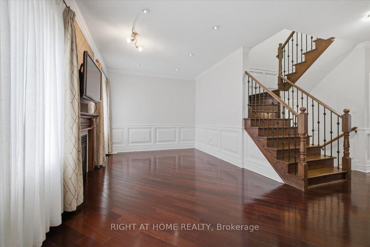 Photo 7 of 15 Willowbanks Terrace, Hamilton, Lakeshore — HOMEH