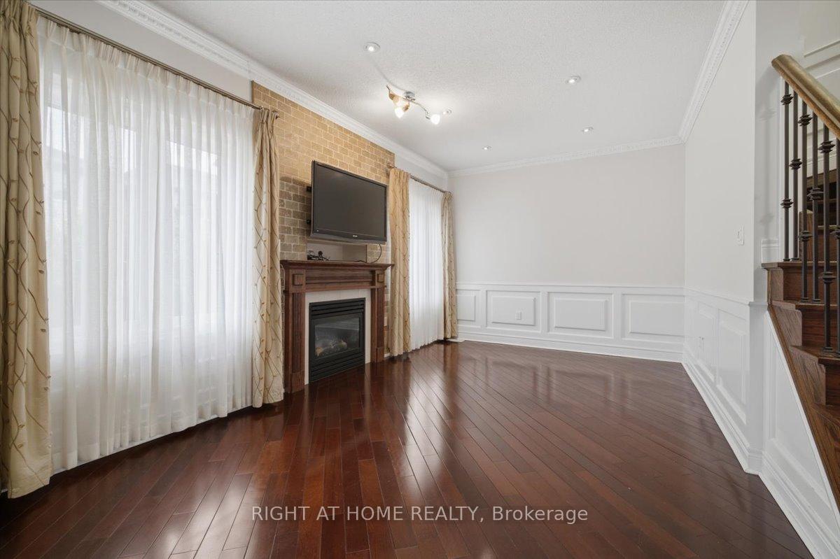 Photo 12 of 15 Willowbanks Terrace, Hamilton, Lakeshore — HOMEH