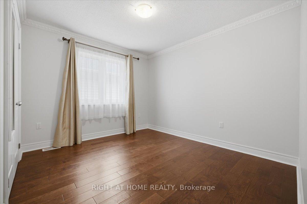 Photo 21 of 15 Willowbanks Terrace, Hamilton, Lakeshore — HOMEH