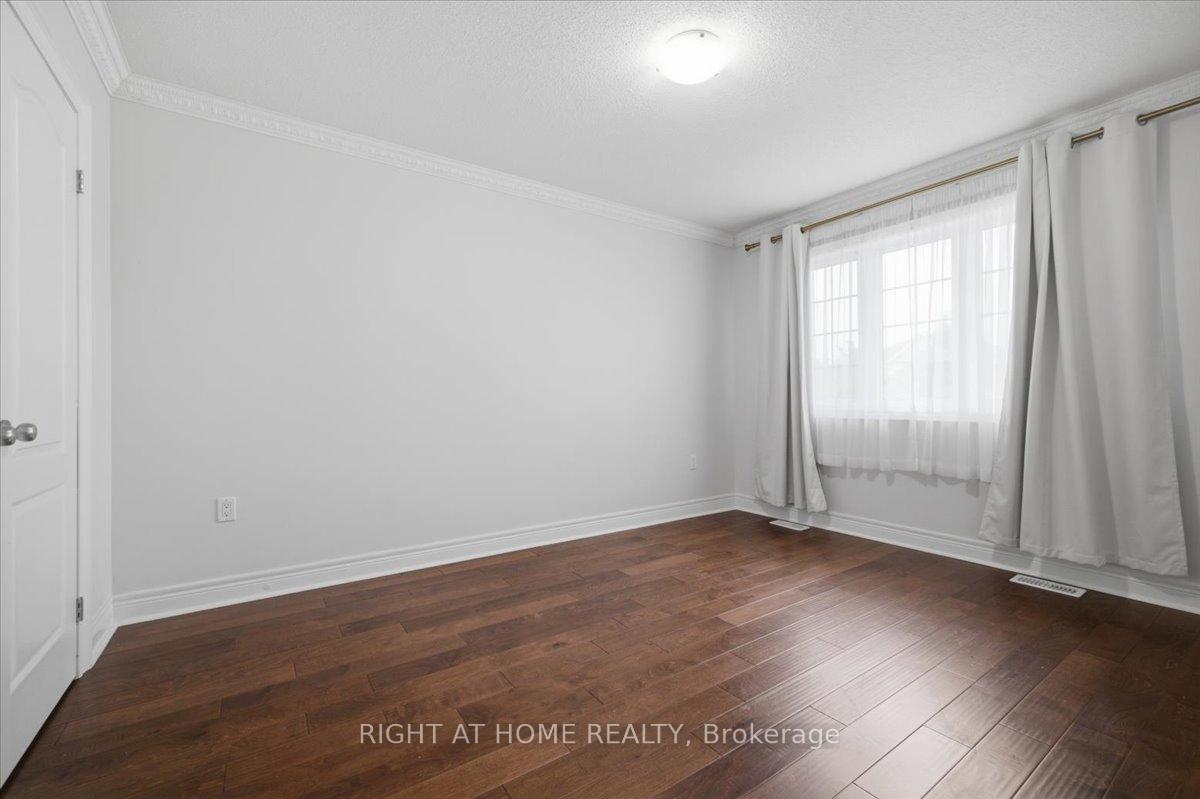 Photo 24 of 15 Willowbanks Terrace, Hamilton, Lakeshore — HOMEH