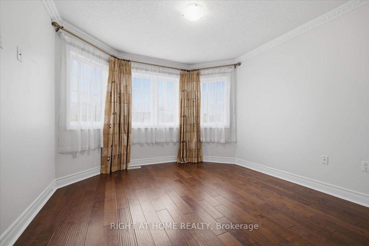 Photo 26 of 15 Willowbanks Terrace, Hamilton, Lakeshore — HOMEH