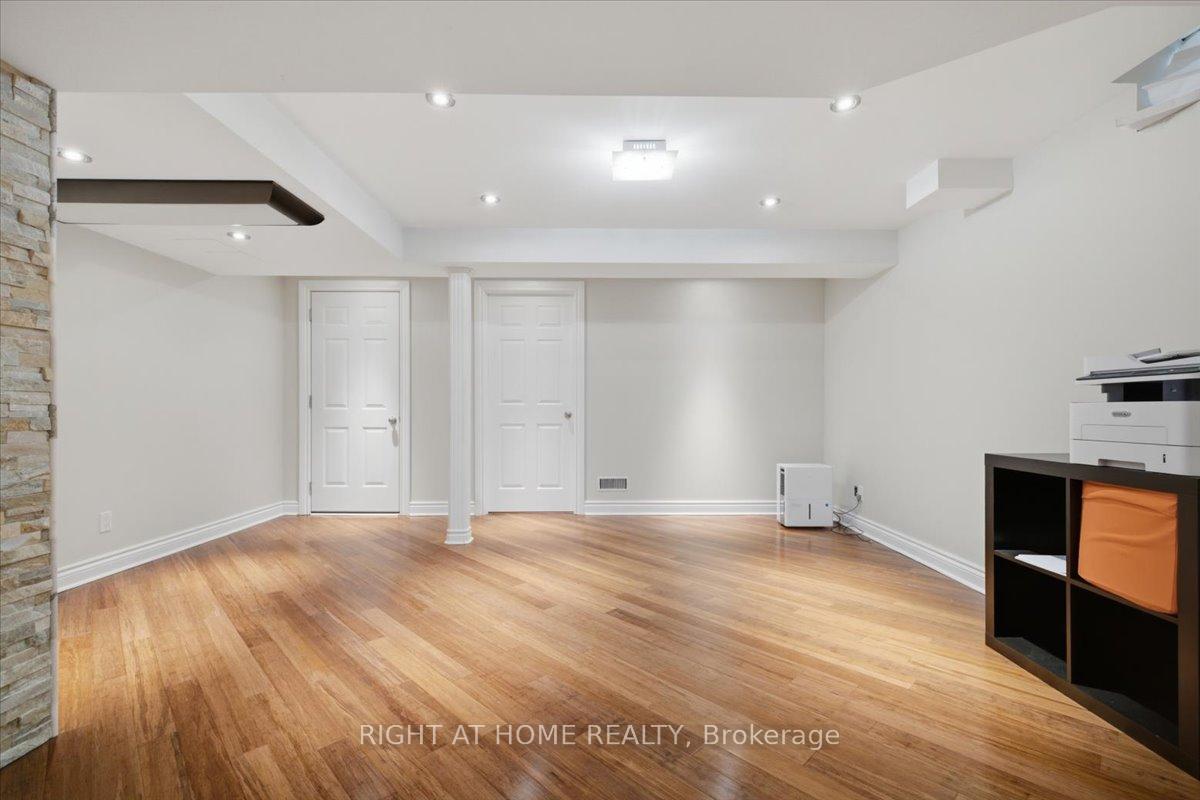 Photo 30 of 15 Willowbanks Terrace, Hamilton, Lakeshore — HOMEH