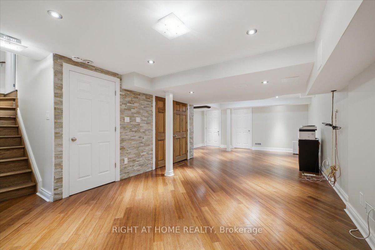 Photo 37 of 15 Willowbanks Terrace, Hamilton, Lakeshore — HOMEH