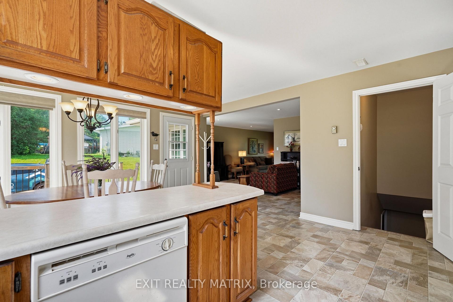 Photo 14 of 3 Hillview Circle, Champlain, Vankleek Hill — HOMEH