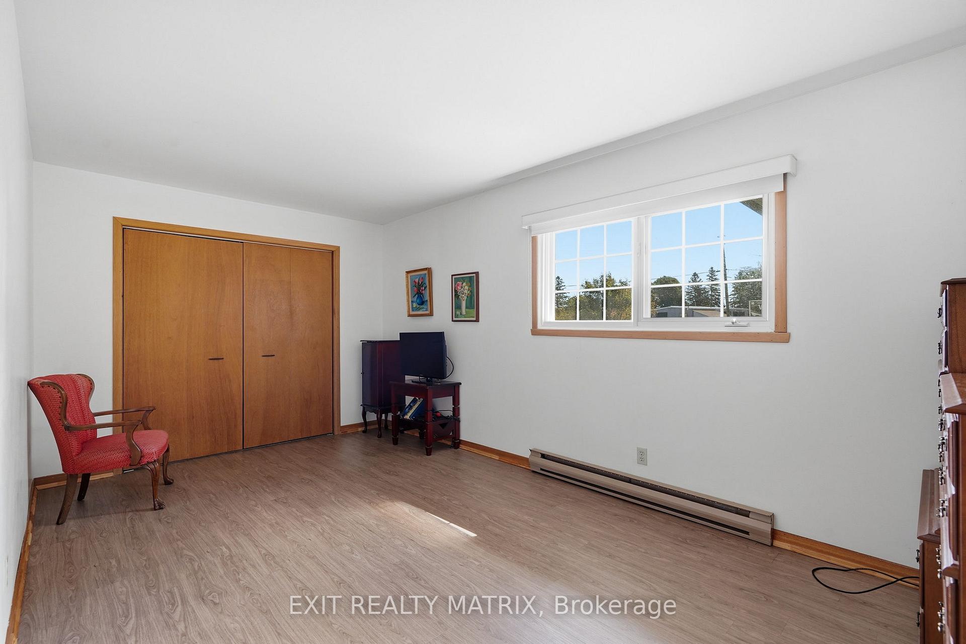 Photo 15 of 3 Hillview Circle, Champlain, Vankleek Hill — HOMEH