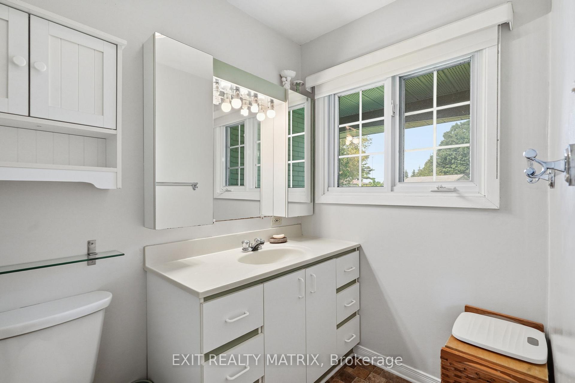 Photo 18 of 3 Hillview Circle, Champlain, Vankleek Hill — HOMEH