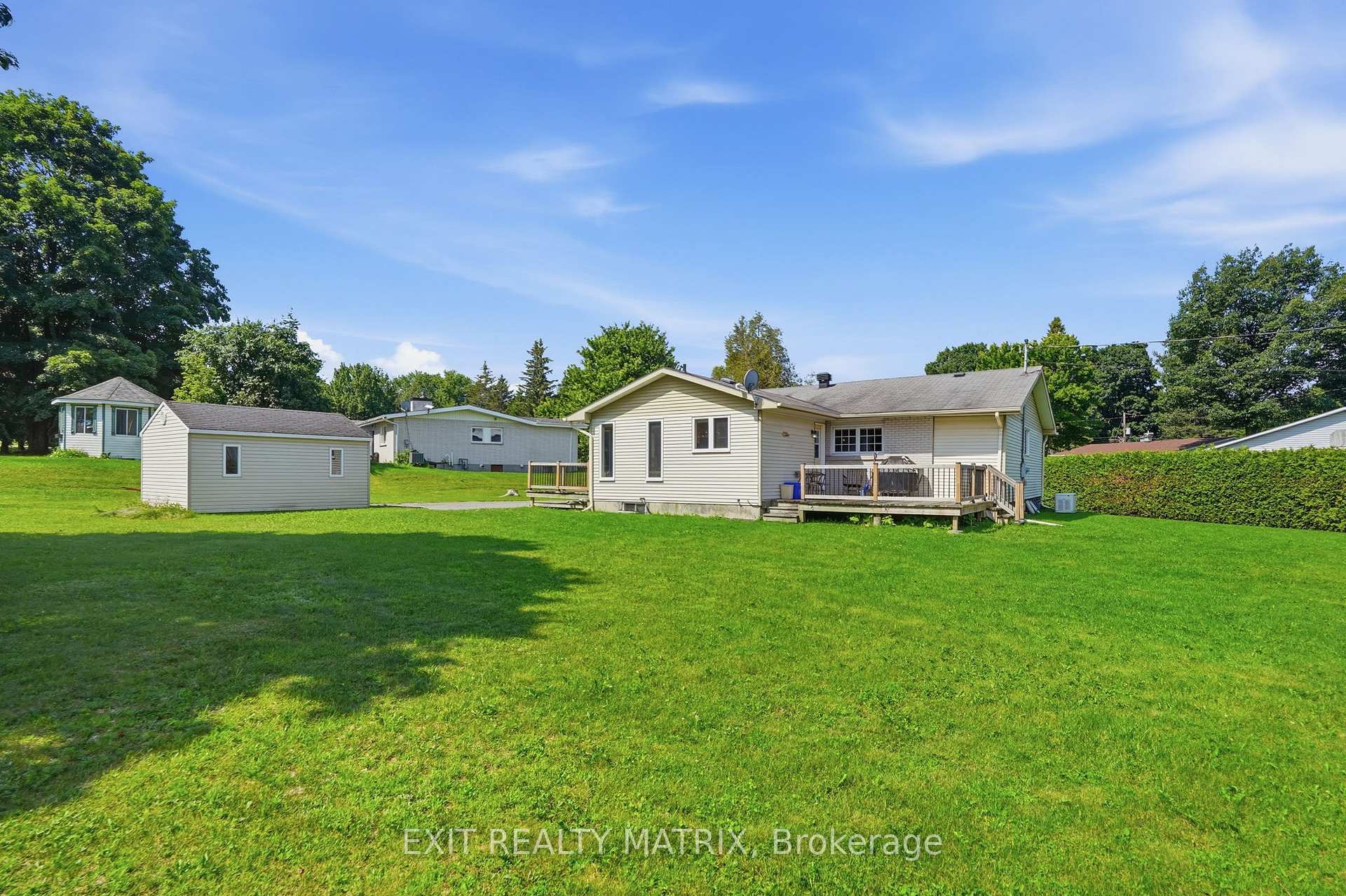 Photo 28 of 3 Hillview Circle, Champlain, Vankleek Hill — HOMEH