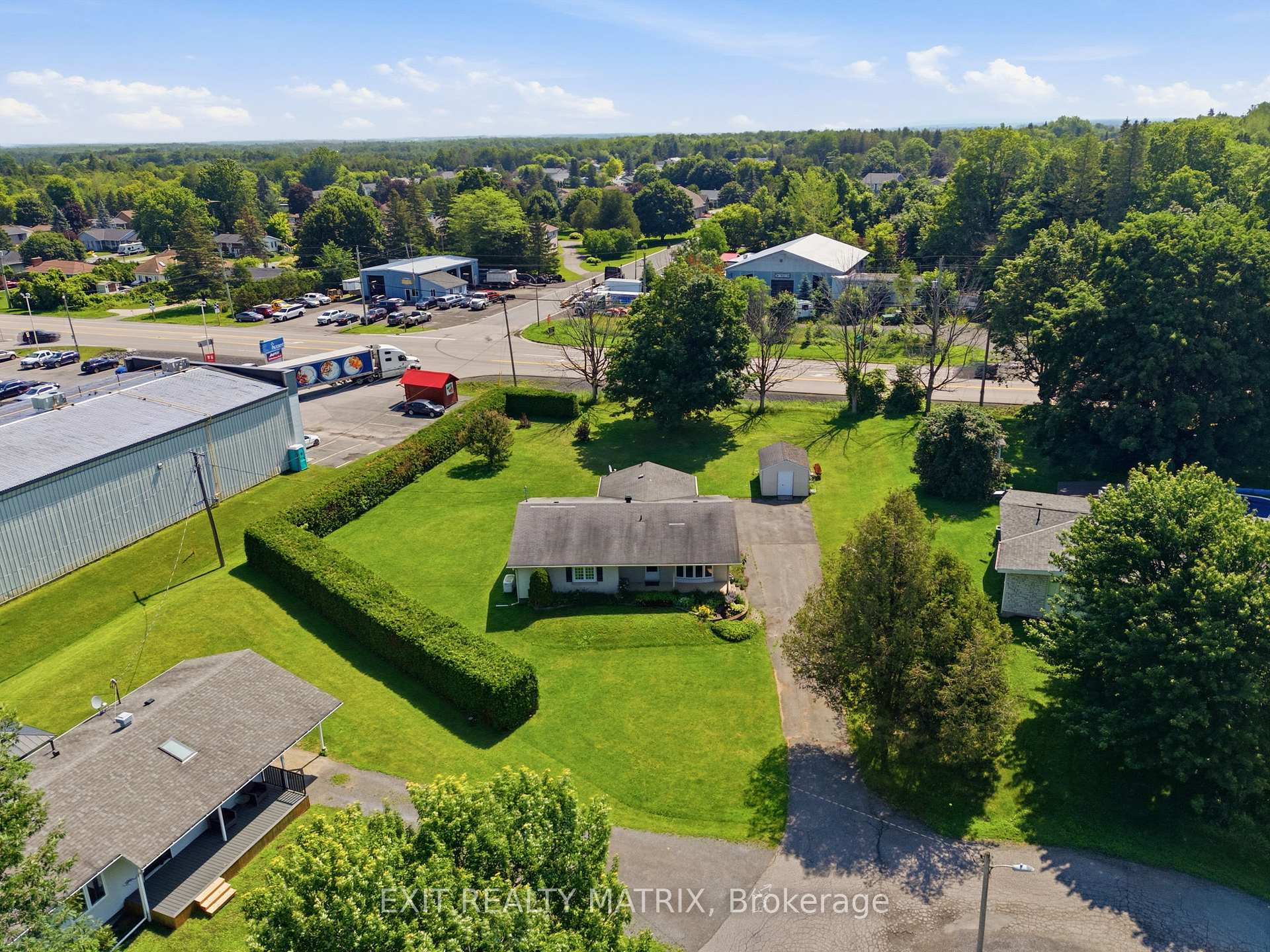 Photo 32 of 3 Hillview Circle, Champlain, Vankleek Hill — HOMEH
