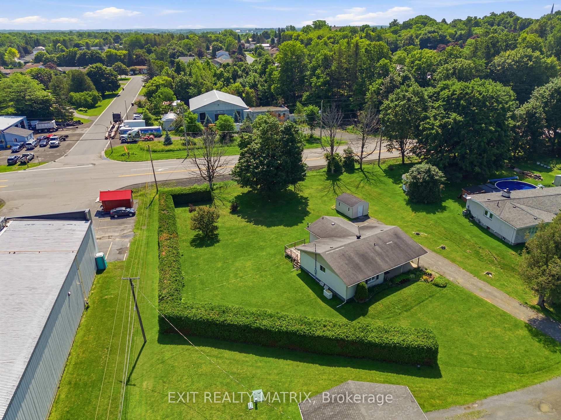 Photo 33 of 3 Hillview Circle, Champlain, Vankleek Hill — HOMEH