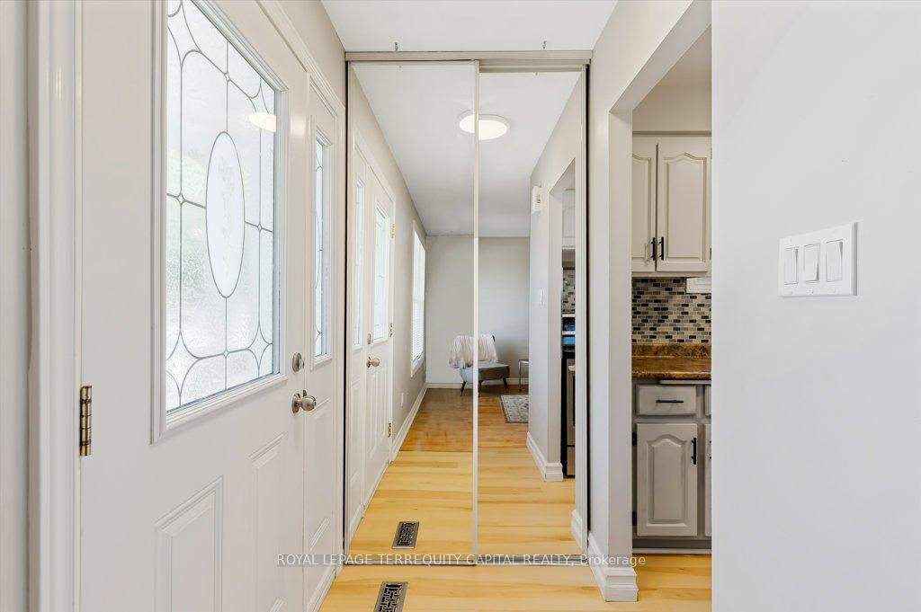 Photo 4 of Unit B, 101 Northlake Place, Waterloo, North Lakeshore — HOMEH