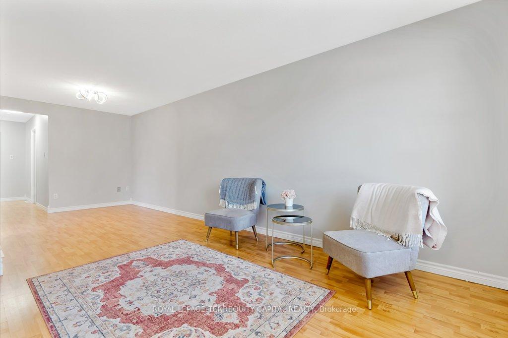 Photo 13 of Unit B, 101 Northlake Place, Waterloo, North Lakeshore — HOMEH