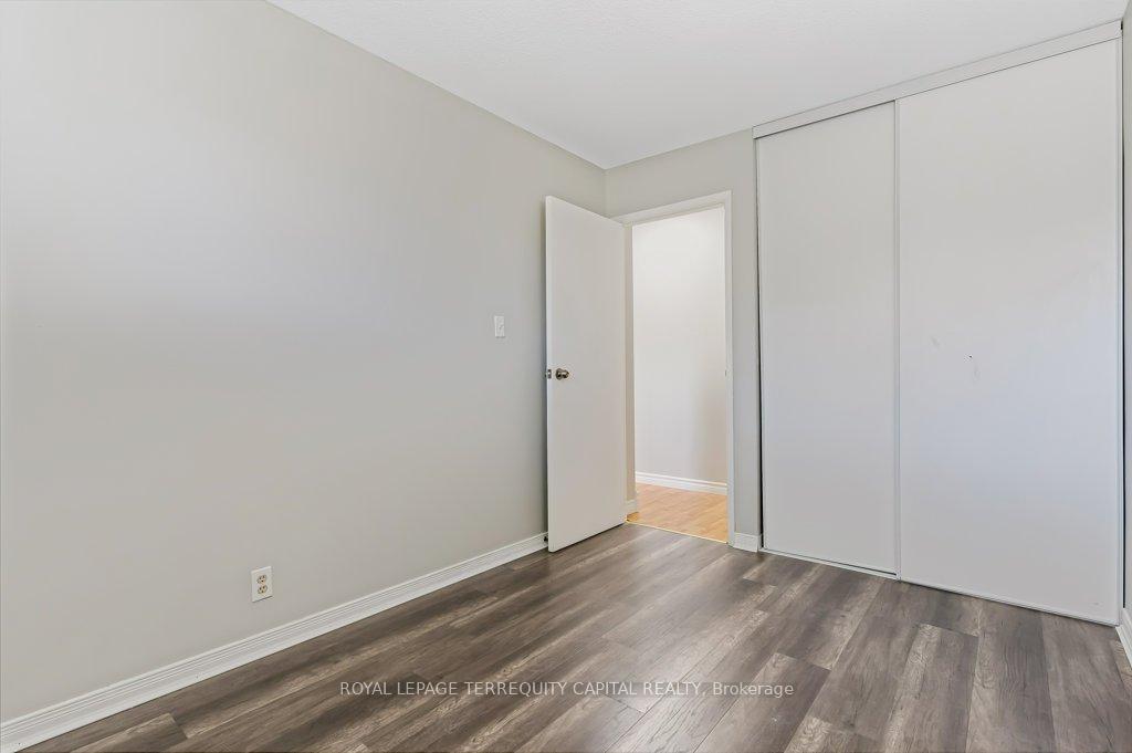 Photo 24 of Unit B, 101 Northlake Place, Waterloo, North Lakeshore — HOMEH