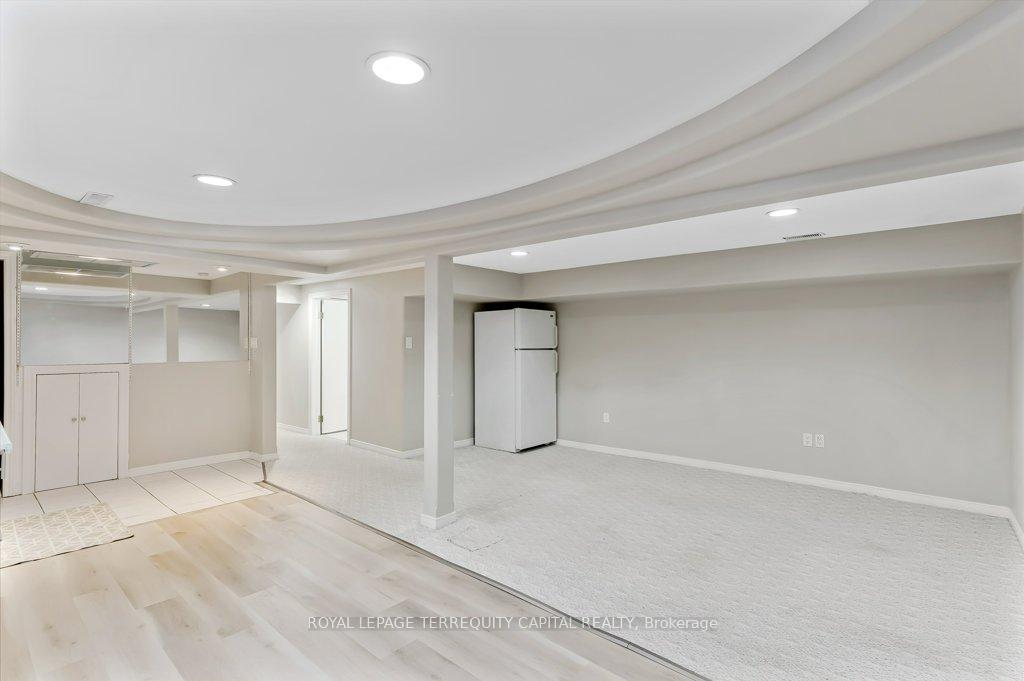 Photo 29 of Unit B, 101 Northlake Place, Waterloo, North Lakeshore — HOMEH