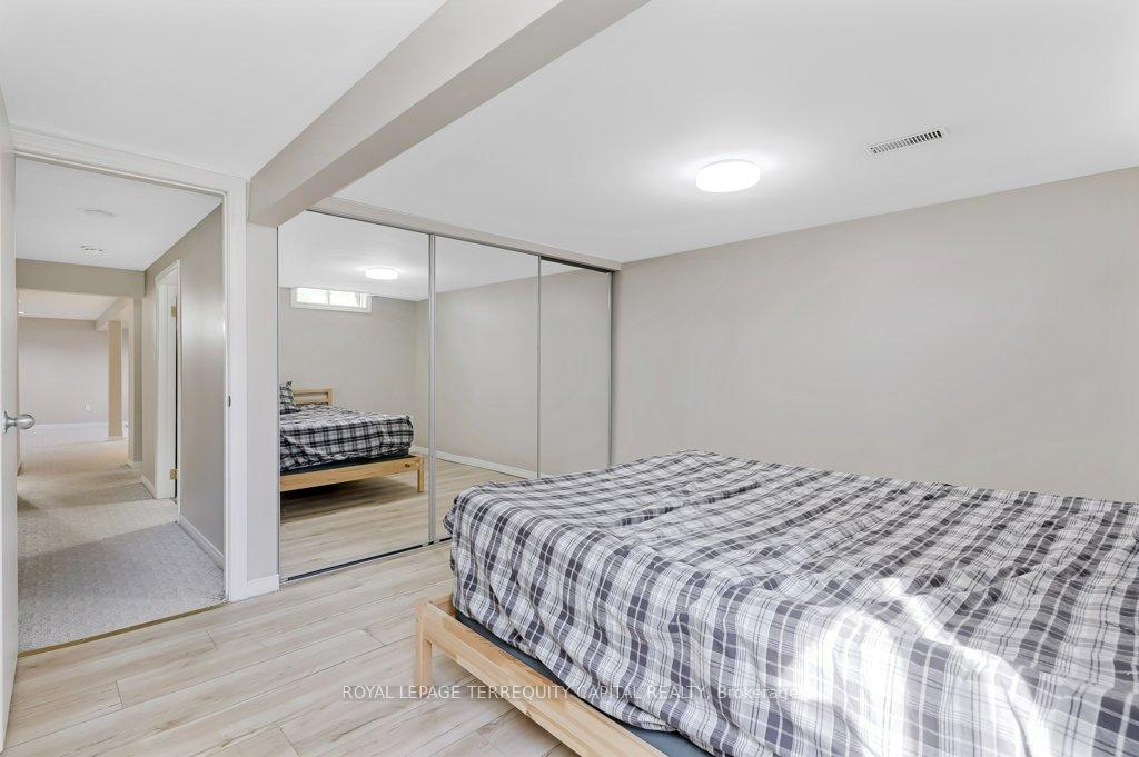 Photo 38 of Unit B, 101 Northlake Place, Waterloo, North Lakeshore — HOMEH